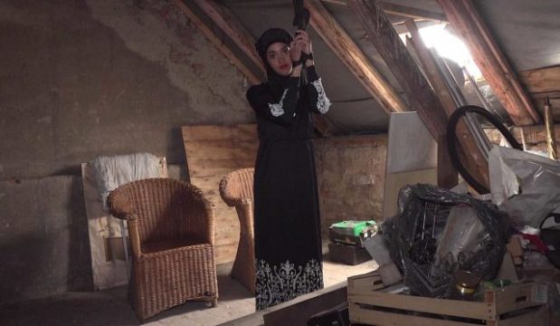 Capri Lmonde: Bikinmu Jadi Istri Yang Bisa Diandalkan Di Ranjang