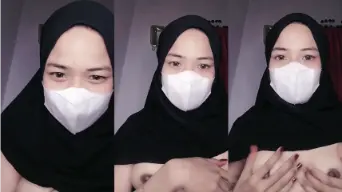 Gadis Berhijab Makin Berani Pamer Paha