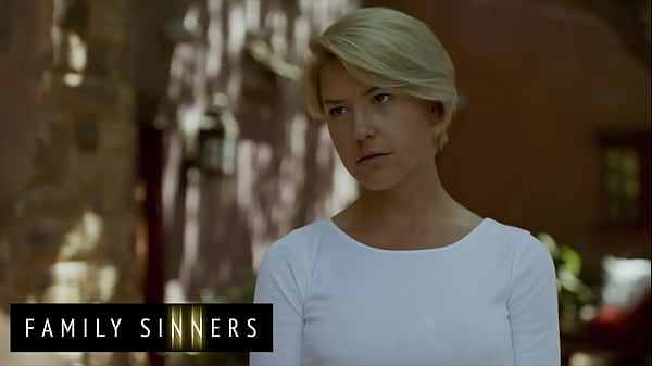 Ibu Tiri Blonde Seksi (kit Mercer) Ngentot Dan Ngewe Anak Tirinya Van Wylde – Dosa Keluarga Yang Panas