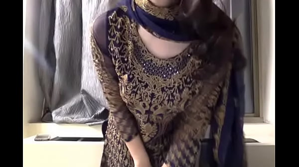 Goyangan Seksi Di Kamar Mandi India
