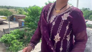 Bhojpuri Desi Bhabhi Kasari Nikali Apna Pussy Aur Body Ka Maza, Hindi Audio Mein