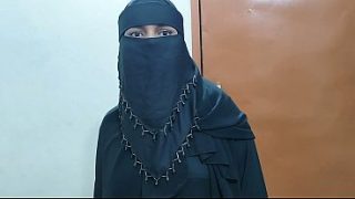 Video Ngentot Istri Cantik Berhijab Di Rumah Sama Majikan India, Sange Banget.