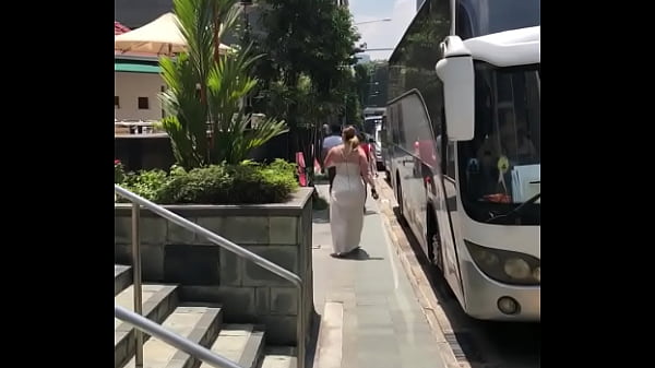 Montok Gede Ala Cewek China, Bikin Makin Pengen