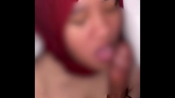 Video Panas Indonesia: Adegan Intim Dengan Miss V Ketat Dan Alat Vital Besar, Berjilbab Merah Menggoda.