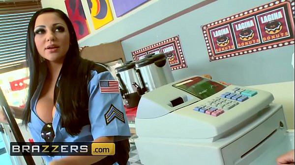 Montok Seragam Ketat – (audrey Bitoni, Honey White, Johnny Sins) – Krim Boston – Brazzers