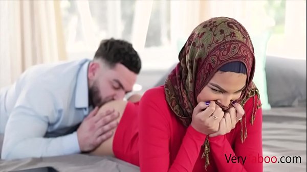 Maya Farrell, Cewek Hijab Mulus, Adik Tiri Perawanku Yang Masih Perawan Mulus Kena Bobok