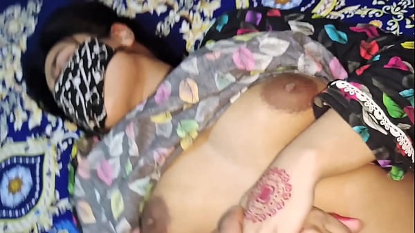 Ibu Tiriku Ngajarin Aku Soal Seks, Omongan Kotor Bahasa Hindi, Erangan Liar, Ngentot.