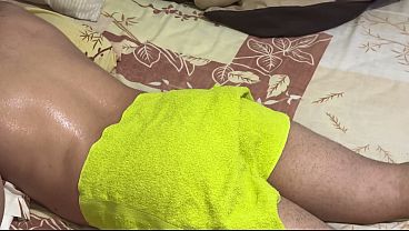 Mertua Montok Bikin Adik Ipar Tegang, Pijitan Panas Berujung Sange.