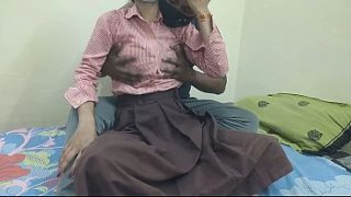 Cewek Kuliahan India Digebuk Kontol Pacar Di Kamar Kos, Crot Sampe Muncrat.