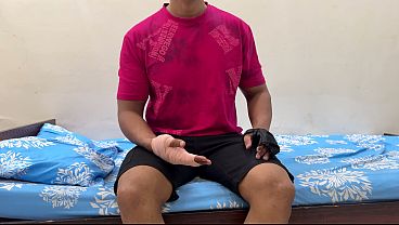 Ibu Tiri Bantu Anak Tiri Yang Luka, Malah Ngajak Main, Ujung-ujungnya Ngewe Sampe Crot.