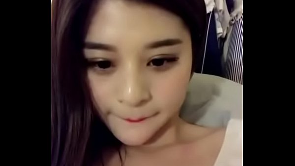 Cewek Cina Colmek Sambil Ngintipin Kamera