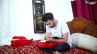 Ibu Tiri Desi Montok Digebrak Anak Tiri Saat Sepi Di Rumah Film Penuh (dubbing Hindi)