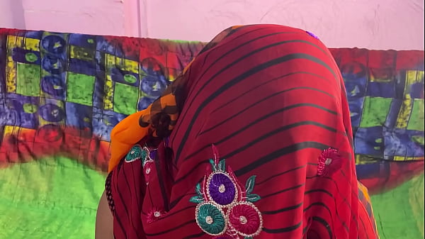 Sasur Ne Bahu Ko Choda Jab Wo Sone Gayi, Desi Indian Hard Sex Fuck Viral Mms, Hindi Voice.