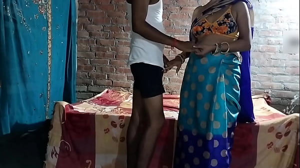 भाभी ने देवर के साथ जोरदार मस्ती करते हुए गरम सेक्स किया
