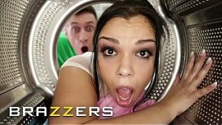 Tonton Sampe Abis!! Macem-macem Skenario Nyangkut Bikin Cewek-cewek Binal Minta Digenjot Habis-habisan Sama Bintang-bintang Gede Brazzers.