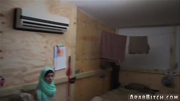Pertama Kali Ngentot Arab, Operasi Kontol Muncrat Di Memek Basah!
