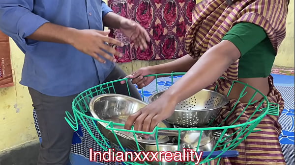 Nonton Xxx Keluarga Tiri India Paling Hot, Suara Hindi Jelas Bikin Makin Greget