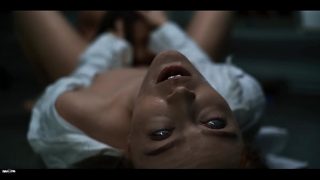 Alien Parasit Pengendali Pikiran Vs Cewek Seksi Bergairah