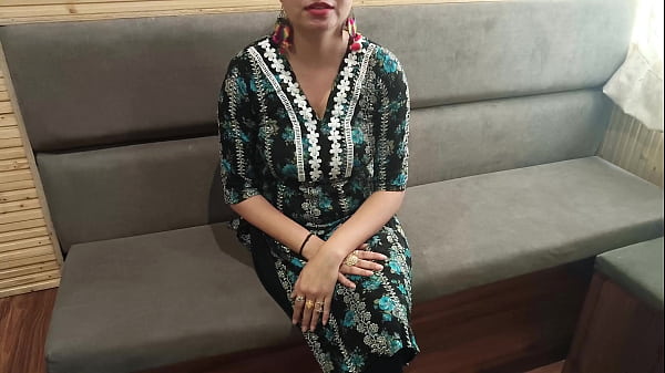 Jija Ji Digoda Badan Seksi Saali, Ngentot Memek Dan Bontotnya Pake Suara Hindi.