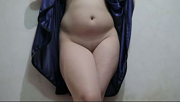 Cewek Indo Pake Lingeri Biru, Ngangkang Sambil Colmek, Bikin Makin Basah.
