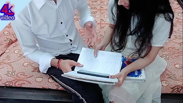 Mahasiswi India Ngewe Gaya Desi Pake Bahasa Hindi, Suara Crotan Jelas Banget