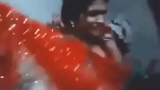 Baru Aja Nikah, Si Memek Udah Digenjot Mantan Di Kamar Desi.