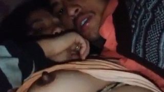 Ngentot Sama Desi Lover, Gigit Puting Susu, Video Hot Jio
