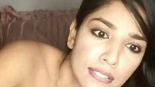 Sharanya Jit Kaur Bugil Live, Siap Digoyang Panas.