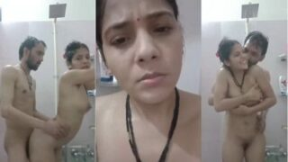 Video Panas Bhabhi Sama Adik Ipar Di Kamar Mandi, Bikin Makin Greget.