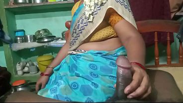 Ibu Tiri Dan Anak Tiri Di Desa, Main Di Kamar Tanpa Sepengetahuan Siapapun.