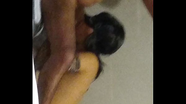 Neha Nyempil Kontol Tiri Sambil Mandi, Suara Desahan Basah Bikin Makin Panas