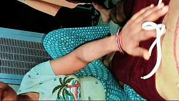 Desi Bhabhi Lagi Ngebut Di Kontol Gede, Suara Erangan Hindi Jelas, Muncrat Puas