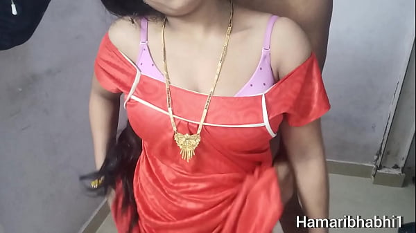 Desi Bhabhi Devar Ke Saath Hindi Mein Baat Karte Hue Chudai Ka Maza. Hindi Mein Baat Karte Hue Indian Bf Sexy Video.