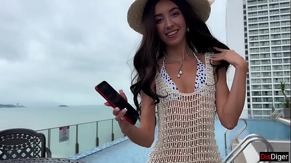 Blanca Cewek Spanyol Seksi Pengen Nyobain Kontol Putih Rusia Pas Liburan.