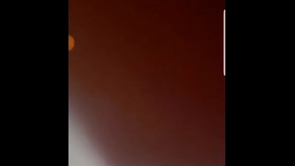 Istri Indonesia Mainin Kontol Sendiri Sambil Video Call Suami, Makin Panas Saking Liarnya.