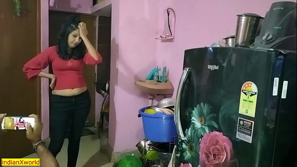 Model India Baru Dikencingin Sutradara Film! Ngentot Bareng Model Hindi