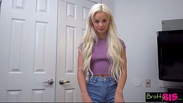 Si Blonde Nakal Elsa Jean: “siniin Duit Lo, Gw Hisap Kontol Lo Sampe Kering”