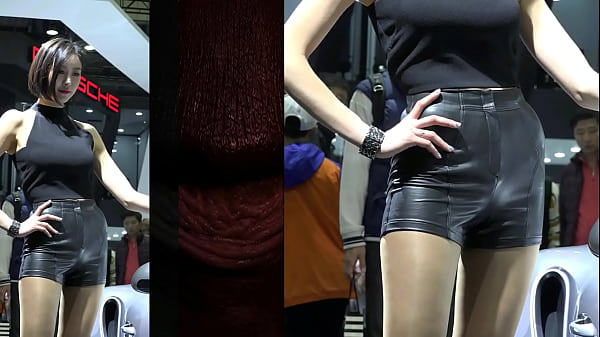 Gadis China Goyang-goyang Pakai Hotpants Kulit Bikin Meleleh
