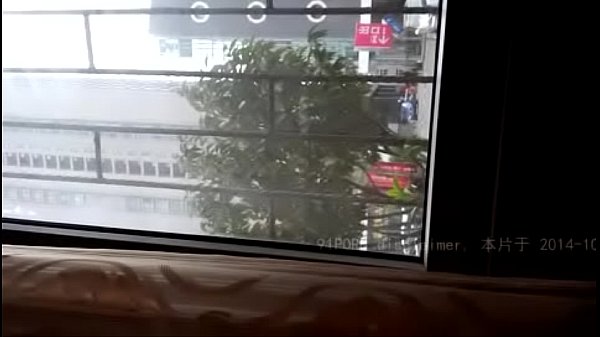 中国人浩哥干翻闺蜜,饭桌变战场,汁液飞溅