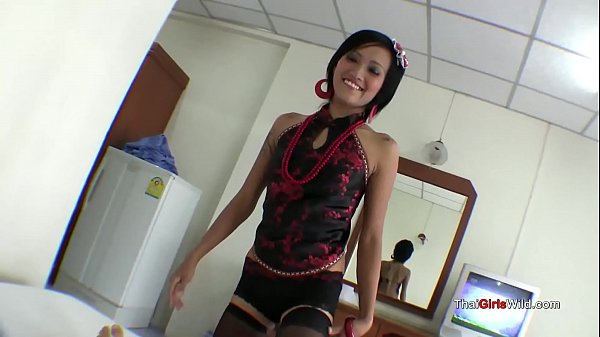 Ngentot Mulut Dari Pelacur Thailand Seksi Yang Bikin Merem Melek