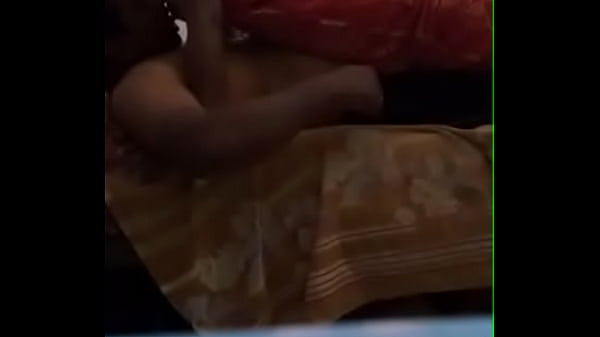 Desi Istri Lagi Nungging Di Atas, Siap Digoyang Sampai Puas
