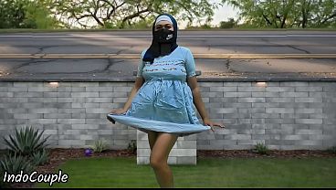 Mahasiswi Hijab Jogging Di Tempat Umum, Ngentot Bayar Kontan