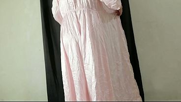Nih, Coba Dress Baru, Pantat Gede Montoknya Bikin Ngaceng Abis.