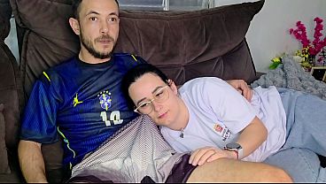 Kakak Tiri Digoda Adik Tiri Sambil Nonton Timnas Brasil, Makin Panas Saking Gregetnya