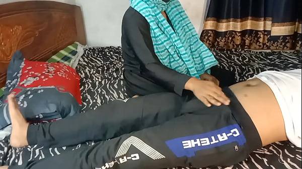 Aku Ngentot Teman Anak Tiriku Yang Lebih Tua, Yang Juga Satu Sekolah Dengan Anak Tiriku.