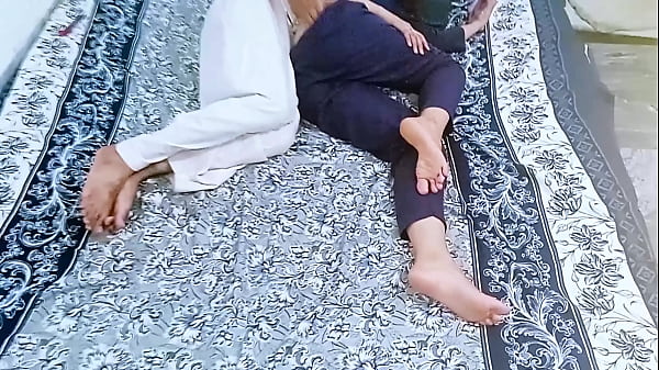 Desi Lugu Manis Gadis Desa Pertama Kali Ngerasain Kontol, Video Ngentot Cewek Kampung Pertama