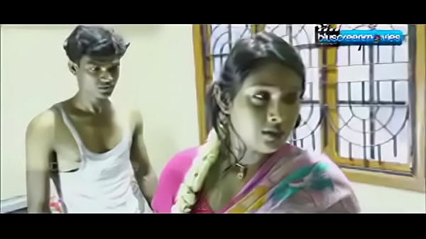 Aunty India Selatan Bikin Nafsu, Desi Yang Menggoda.